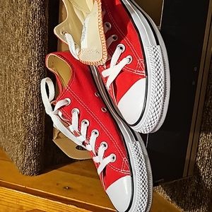 CHUCK TAYLOR ALL STAR